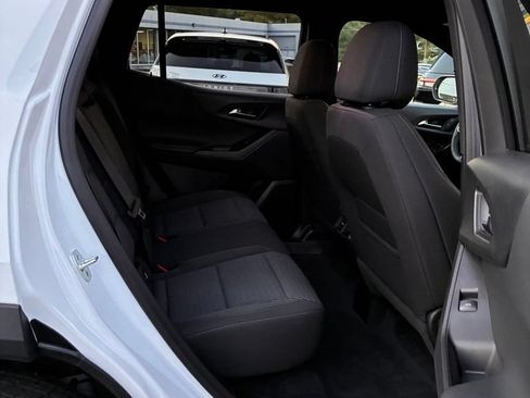 Used 2026 Chevrolet Equinox LT FWD image 22