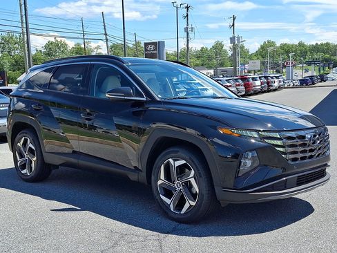 Certified 2023 Hyundai Tucson Limited AWD/4WD image 3