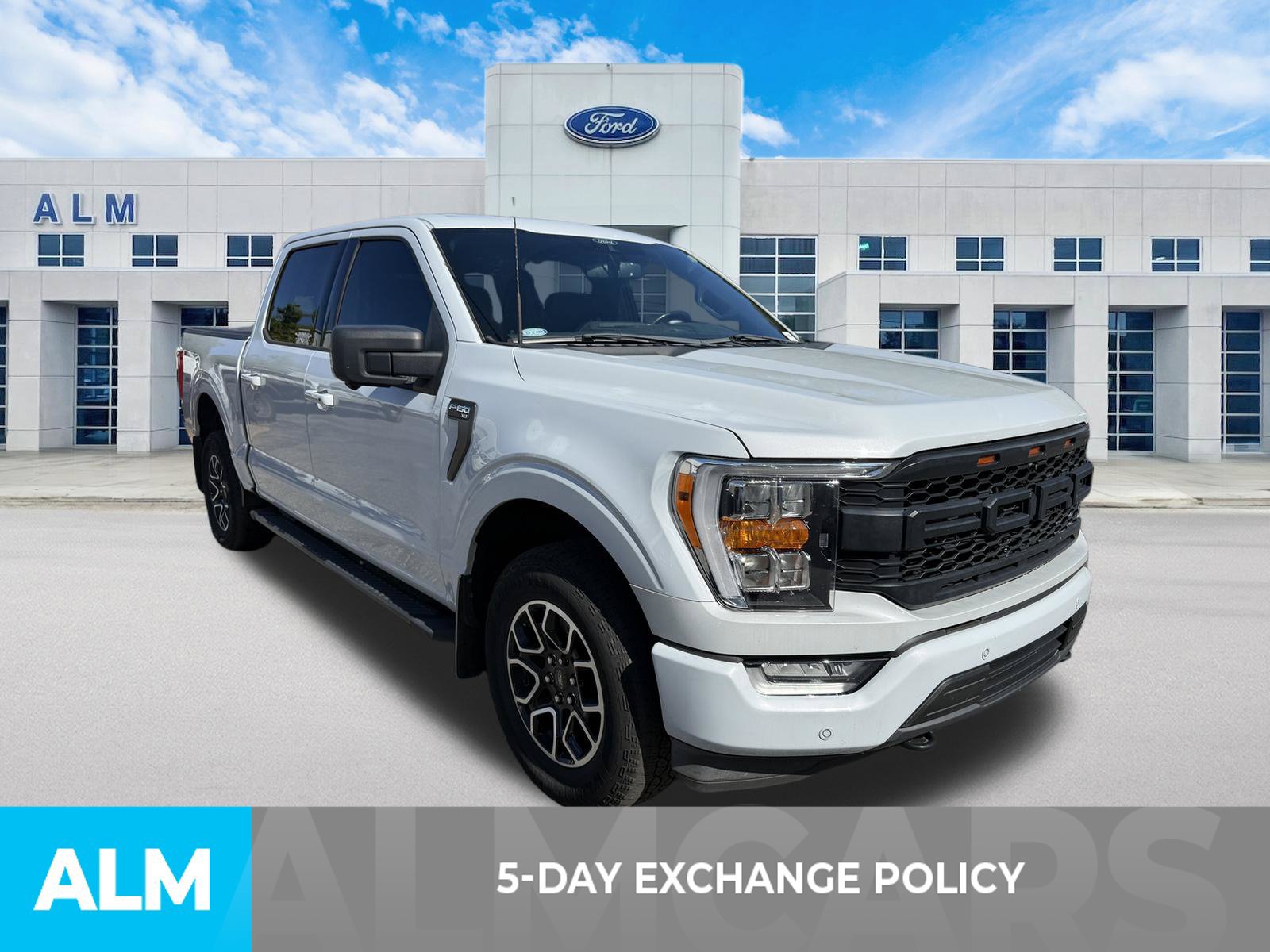 Used 2022 Ford F150 XLT w/ Equipment Group 302A High AWD/4WD image 3
