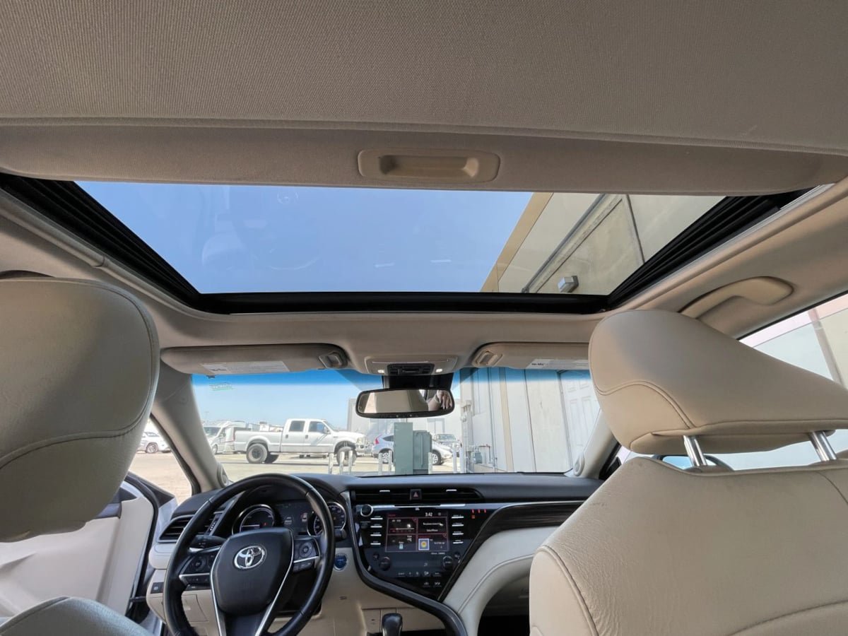 Used 2019 Toyota Camry XLE w/ Driver Assist Package FWD image 12