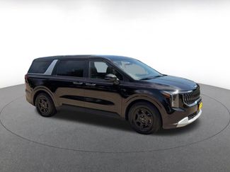 Used 2026 Kia Carnival FWD video 2