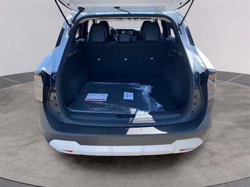 New 2026 Nissan Kicks SR image 18