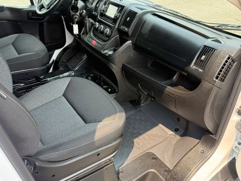 Used 2021 RAM ProMaster 2500 FWD image 13