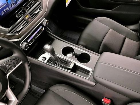 New 2026 Nissan Altima 2.5 SV FWD image 9