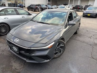 Used 2025 Hyundai Elantra SEL