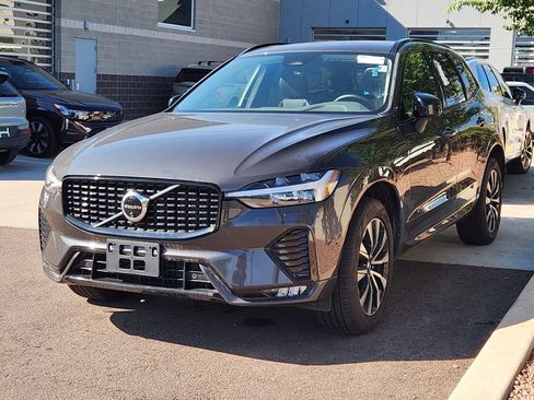 Used 2025 Volvo XC60 B5 Plus w/ Climate Package AWD/4WD image 4