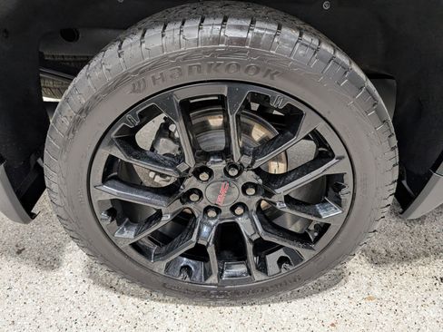 Used 2025 GMC Sierra 1500 Denali Ultimate image 15