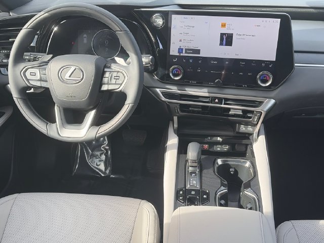 Used 2024 Lexus RX 350h w/ Accessory Package (Z1) AWD/4WD image 14