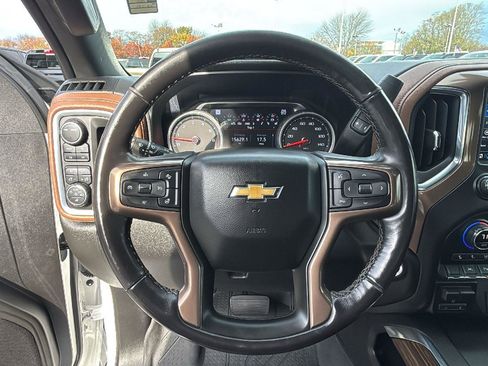 Certified 2022 Chevrolet Silverado 1500 High Country image 17
