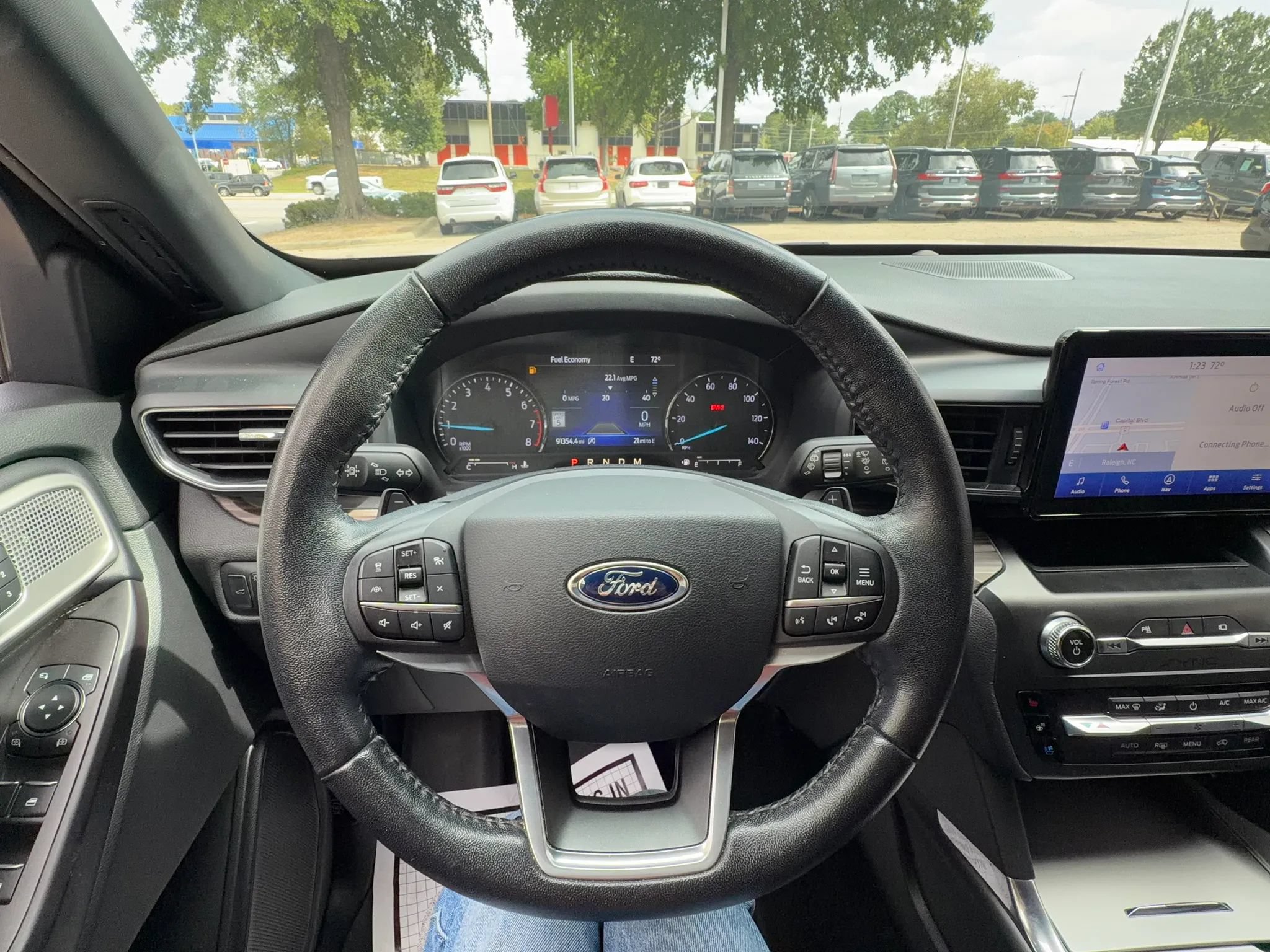 Used 2020 Ford Explorer Limited w/ Class III Trailer Tow Package AWD/4WD image 40