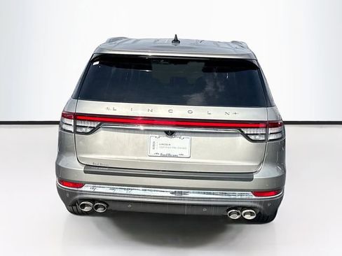 Used 2023 Lincoln Aviator Reserve w/ Equipment Group 201A AWD/4WD image 8