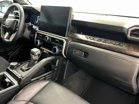 Certified 2024 Toyota Tacoma Limited w/ Limited Package (LT) image 24