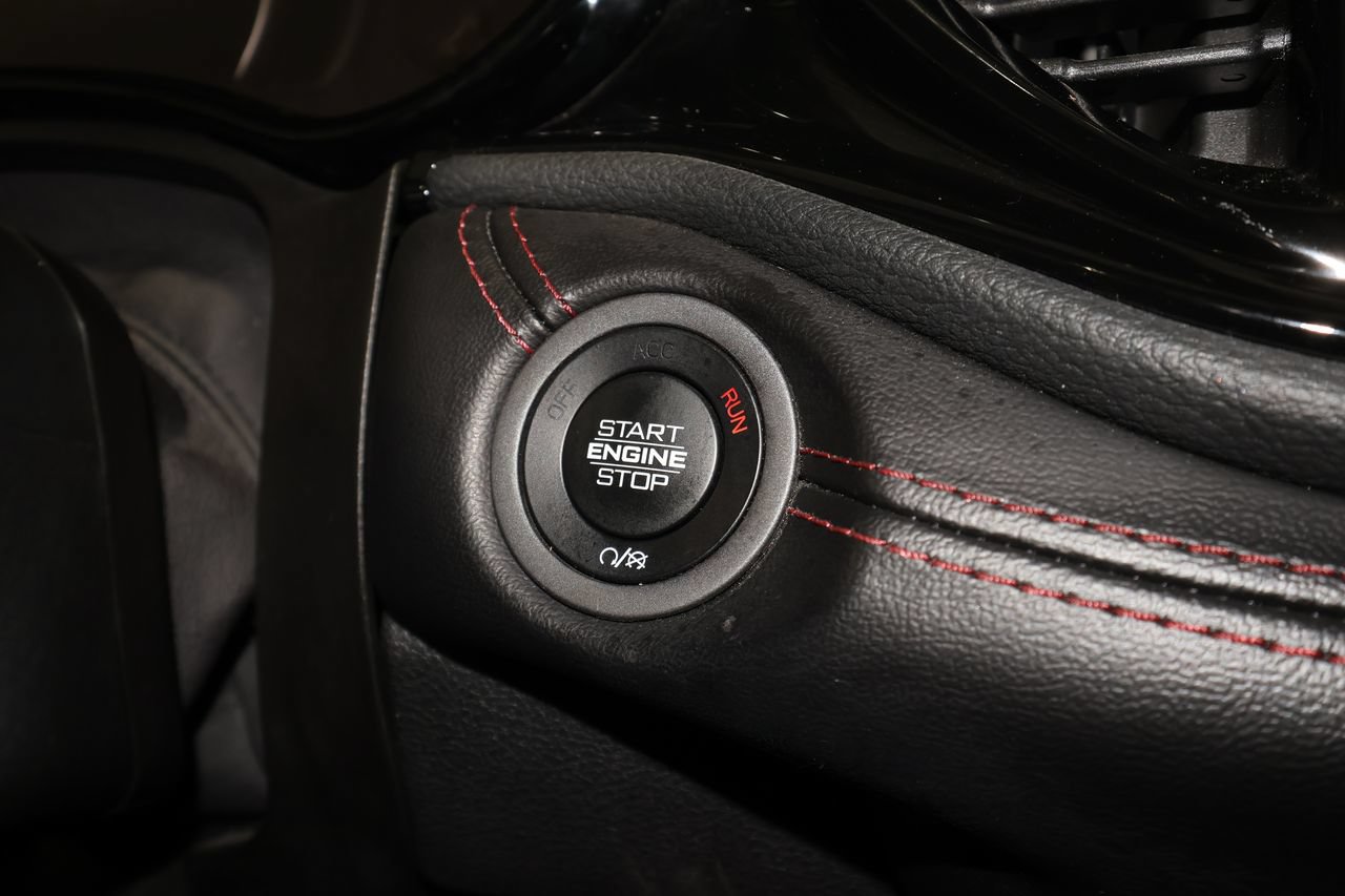 Used 2022 Dodge Durango R/T w/ Blacktop Package AWD/4WD image 16
