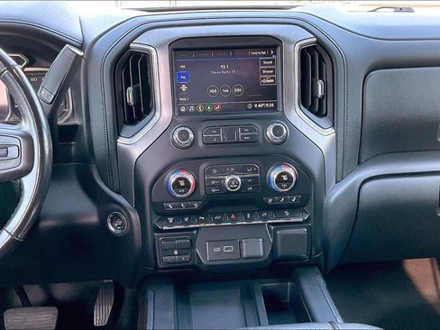 Used 2020 GMC Sierra 2500 Denali w/ Denali Ultimate Package image 9