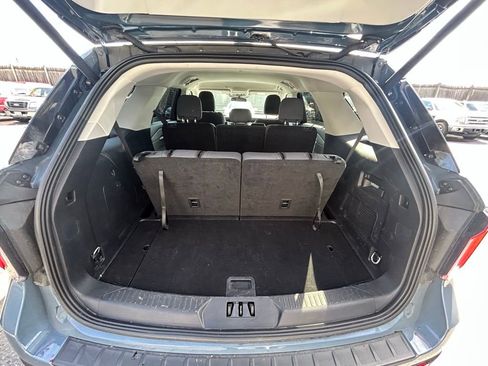 Used 2025 Ford Explorer Active AWD/4WD image 7