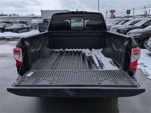 Used 2022 Nissan Titan S w/ S Utility Package image 17