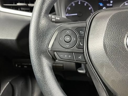 Used 2025 Toyota Corolla LE FWD image 13