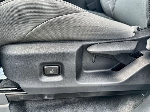 New 2025 Toyota Tacoma SR5 image 21