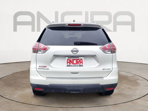 Used 2016 Nissan Rogue SV AWD/4WD image 12