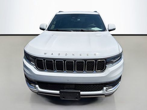 Used 2022 Jeep Wagoneer Series III AWD/4WD image 2