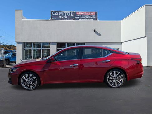 Used 2023 Nissan Altima 2.5 SL FWD image 5