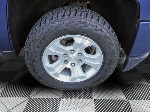 Used 2017 Chevrolet Silverado 1500 LT w/ All Star Edition AWD/4WD image 33