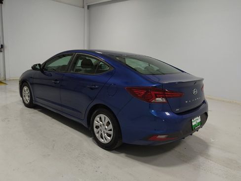 Used 2019 Hyundai Elantra SE FWD image 5