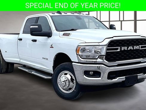 Used 2024 RAM 3500 Big Horn image 3