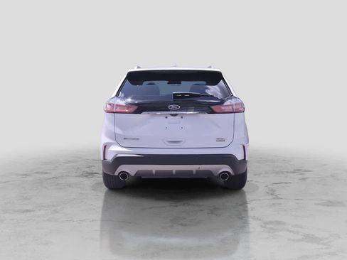 Used 2019 Ford Edge SEL w/ Equipment Group 201A FWD image 7