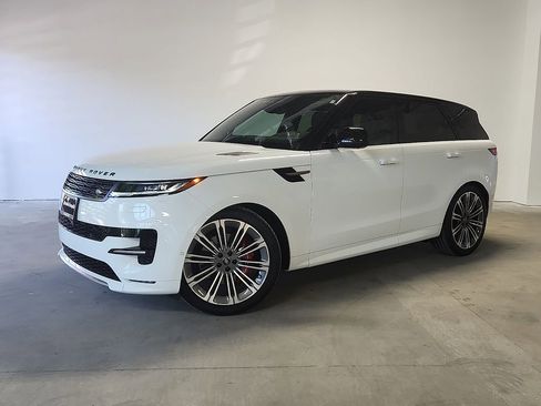 Used 2024 Land Rover Range Rover Sport Dynamic SE AWD/4WD image 1