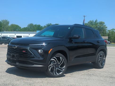 Used 2025 Chevrolet TrailBlazer RS w/ Convenience Package AWD/4WD image 1