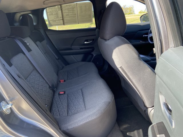 Used 2025 Nissan Kicks SV FWD image 14