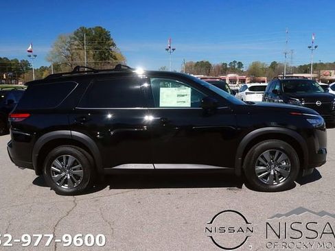New 2026 Nissan Pathfinder SV AWD/4WD image 4