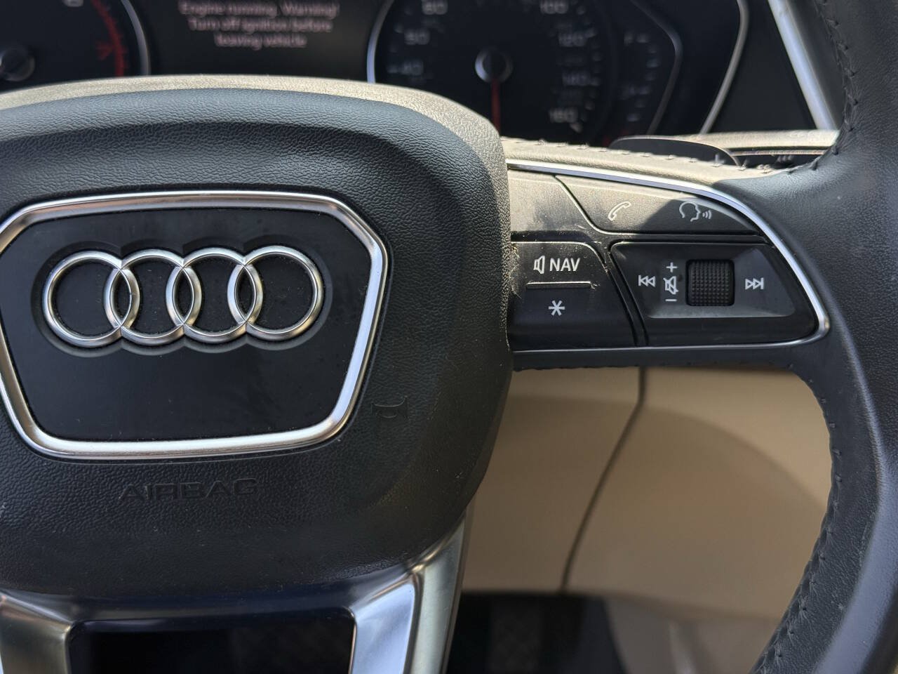 Used 2019 Audi Q5 2.0T Premium w/ Convenience Package AWD/4WD image 18