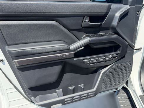 Used 2025 Toyota 4Runner TRD Off-Road image 13