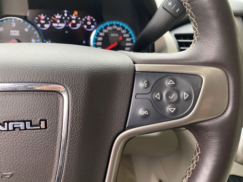 Used 2017 GMC Yukon Denali w/ Open Road Package AWD/4WD image 21