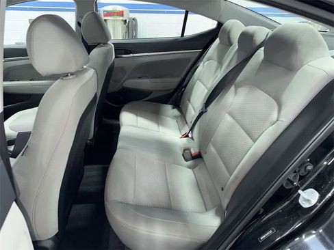 Used 2020 Hyundai Elantra Value Edition image 17