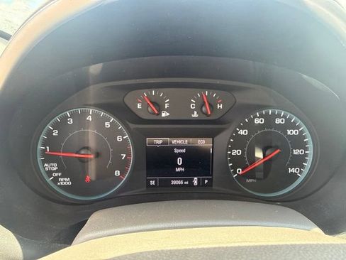 Used 2025 Chevrolet Malibu LT FWD image 18