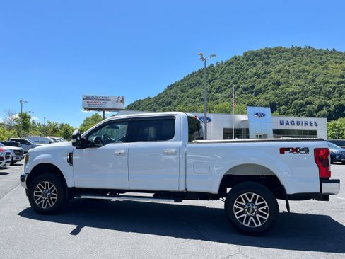 Used 2019 Ford F250 Lariat w/ Lariat Ultimate Package AWD/4WD image 6