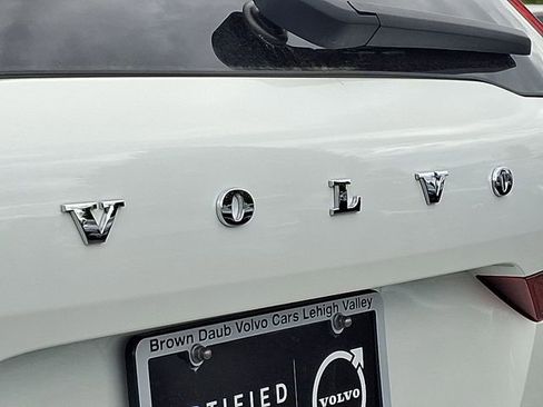 Used 2023 Volvo XC60 B5 Plus w/ Climate Package AWD/4WD image 28