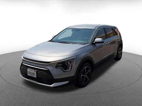 Used 2026 Kia Niro LX FWD image 7