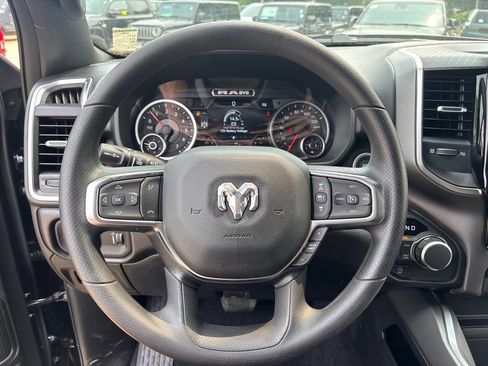 New 2026 RAM 1500 Express AWD/4WD image 11