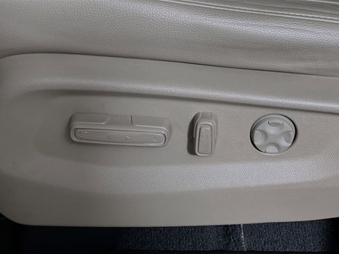 Used 2018 Honda Odyssey Elite image 16