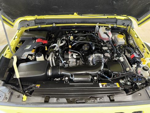 Used 2023 Jeep Wrangler Unlimited Rubicon AWD/4WD image 35