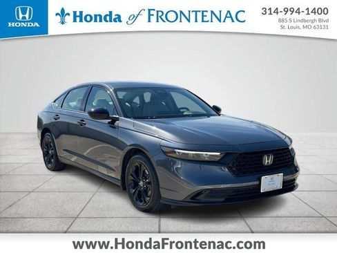 Certified 2025 Honda Accord SE image 1