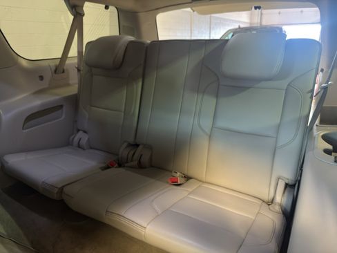 Used 2017 GMC Yukon XL Denali w/ Open Road Package AWD/4WD image 29