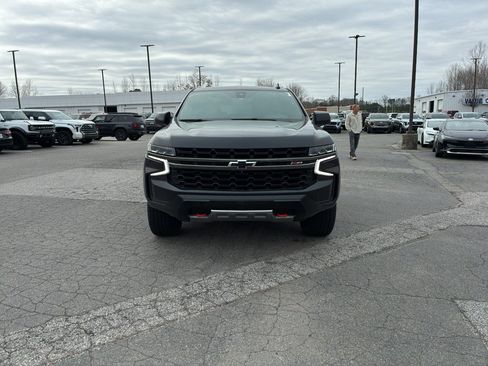 Used 2021 Chevrolet Tahoe Z71 w/ Z71 Signature Package image 2