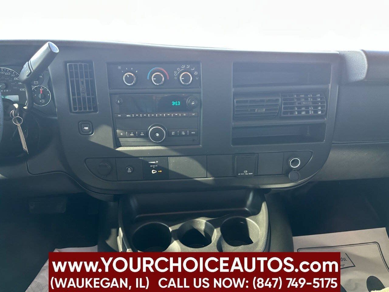 Used 2016 Chevrolet Express 2500 RWD image 16