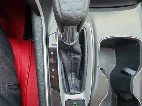 Used 2018 Honda Accord LX image 11
