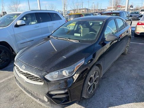 Certified 2021 Kia Forte LXS image 2